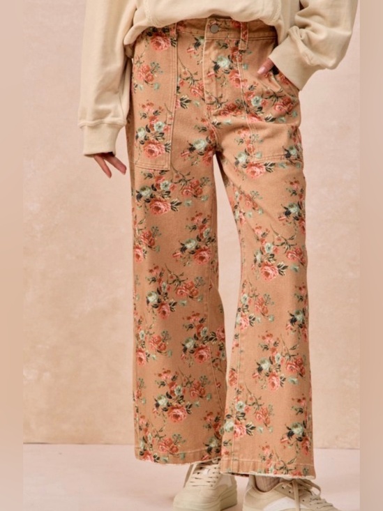 BiBi Pants - NWT BiBi Washed Flower Printed Wide Leg Jeans Women’s Size Medium
